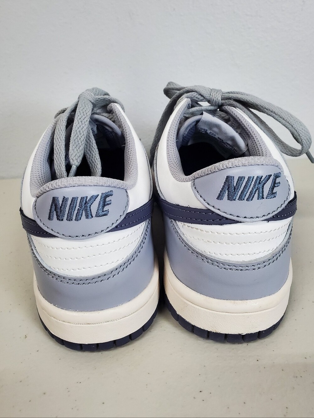 Nike Dunk Low Retro SE White Light Carbon US 5.5 Youth Athletic Tennis Shoes - Picture 6 of 11